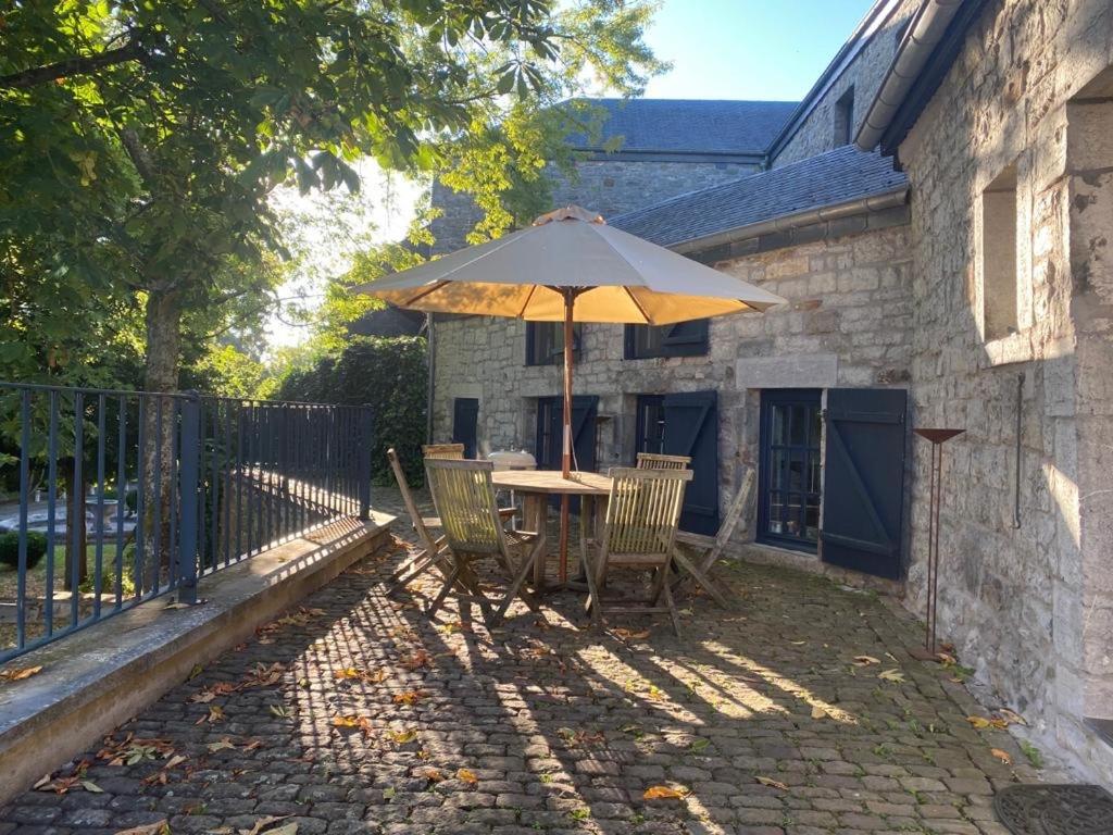 Les Confidences De Messire Sanglier, Stylished Guest Houses Beauraing Eksteriør bilde