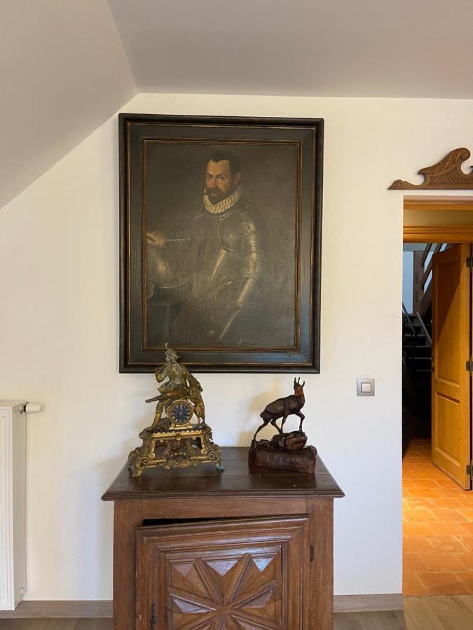 Les Confidences De Messire Sanglier, Stylished Guest Houses Beauraing Eksteriør bilde