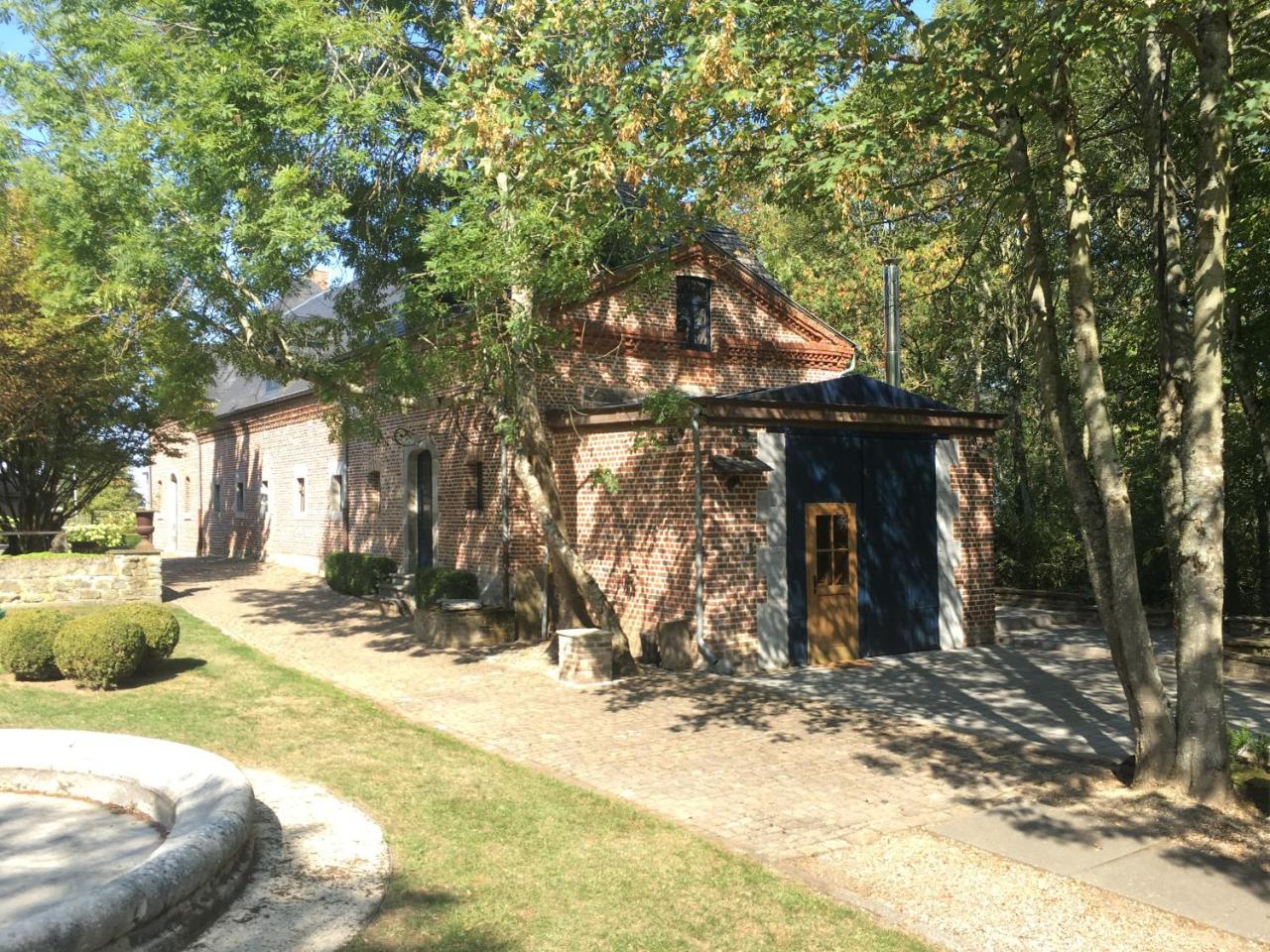Les Confidences De Messire Sanglier, Stylished Guest Houses Beauraing Eksteriør bilde
